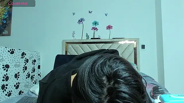 Snapshot of Bessie32 chatting on February 2025 01:59:02 PM Bessie32 online show from February 2025 01:59:02 PM