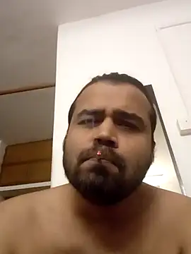 aksxi1 online show from September 2025 02:40:02 PM