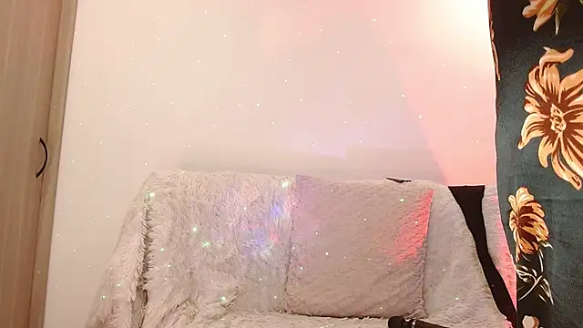 Snapshot of Gin_Zc chatting on January 2025 04:37:01 AM Gin Zc online show from January 2025 04:37:01 AM