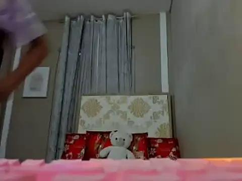 lady kim boner online show from December 2024 07:22:02 AM