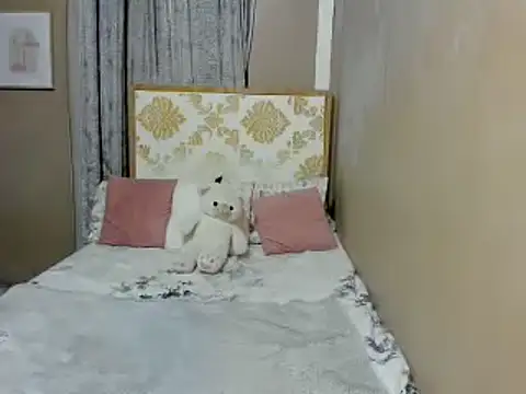 lady kim boner online show from February 2025 12:34:01 PM