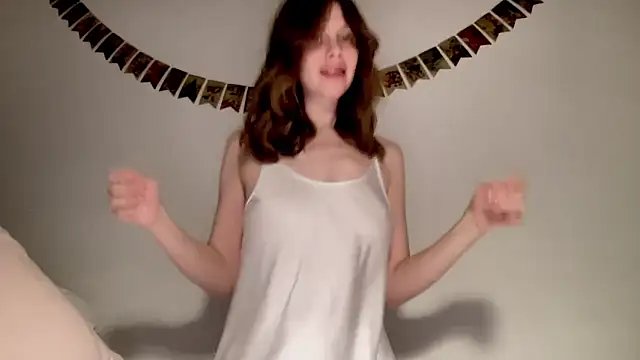 Nikki Mimimi online show from January 2025 01:22:01 PM