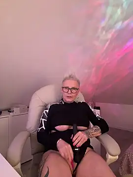 German Milf online show from March 2026 02:10:02 PM