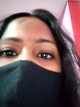 Shristiprakash0 online show from December 2025 06:15:01 PM