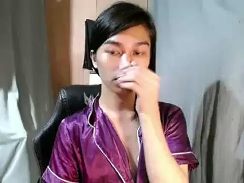 ToKeNa online show from October 2025 10:39:02 AM