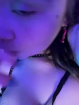 Snapshot of Cutiepiespanks chatting on February 2025 07:00:01 AM Cutiepiespanks online show from February 2025 07:00:01 AM