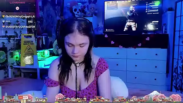 Snapshot of Cutiepiespanks chatting on March 2025 10:13:02 AM Cutiepiespanks online show from March 2025 10:13:02 AM