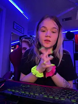 Snapshot of Cutiepiespanks chatting on March 2025 01:24:02 AM Cutiepiespanks online show from March 2025 01:24:02 AM