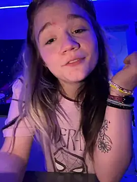 Snapshot of Cutiepiespanks chatting on March 2025 11:25:01 PM Cutiepiespanks online show from March 2025 11:25:01 PM