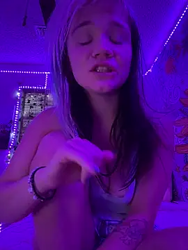 Snapshot of Cutiepiespanks chatting on September 2025 11:21:01 AM Cutiepiespanks online show from September 2025 11:21:01 AM