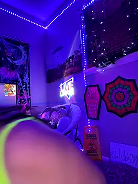 Snapshot of Cutiepiespanks chatting on October 2025 11:38:01 PM Cutiepiespanks online show from October 2025 11:38:01 PM