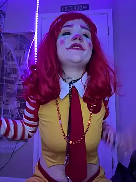 Snapshot of Cutiepiespanks chatting on November 2025 06:54:02 PM Cutiepiespanks online show from November 2025 06:54:02 PM