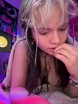 Snapshot of Cutiepiespanks chatting on March 2026 04:50:01 AM Cutiepiespanks online show from March 2026 04:50:01 AM