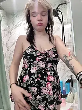 Snapshot of Cutiepiespanks chatting on April 2026 02:20:02 AM Cutiepiespanks online show from April 2026 02:20:02 AM