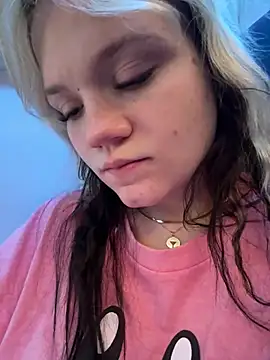 Cutiepiespanks online show from May 2026 03:40:02 PM