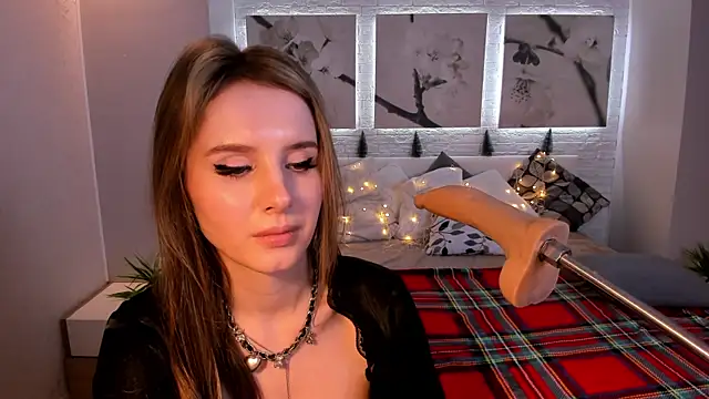 Betty June online show from December 2024 12:54:01 AM