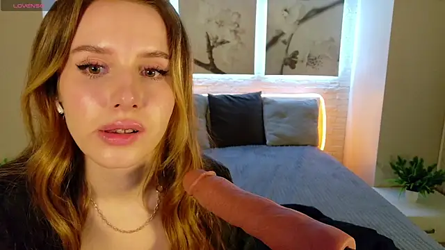 Betty June online show from April 2026 08:47:01 PM