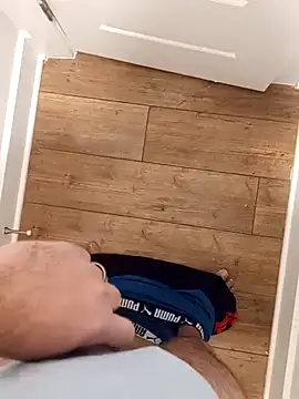 Snapshot of Mark_Dad chatting on December 2024 12:18:02 PM Mark Dad online show from December 2024 12:18:02 PM