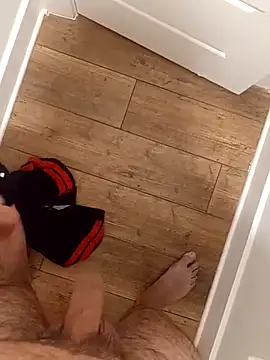 Snapshot of Mark_Dad chatting on November 2025 06:28:01 AM Mark Dad online show from November 2025 06:28:01 AM