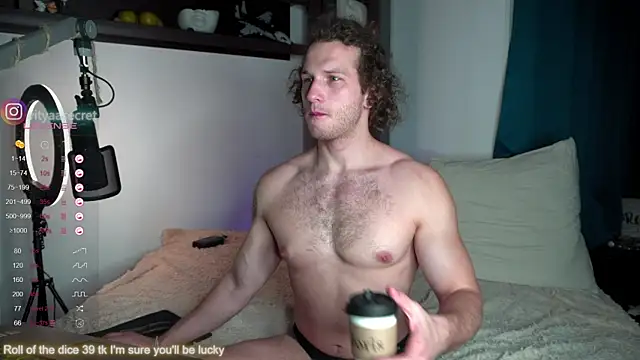 VIktorSecret online show from March 2025 12:42:02 PM