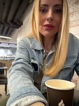EmaSalis online show from May 2026 07:16:02 AM