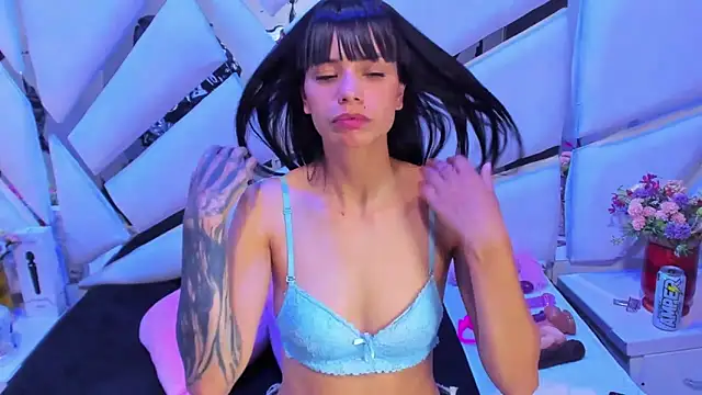 Snapshot of kylie_seex chatting on November 2025 02:12:01 AM kylie seex online show from November 2025 02:12:01 AM