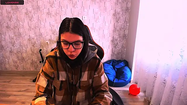 MollyLollipop online show from February 2025 02:28:02 AM