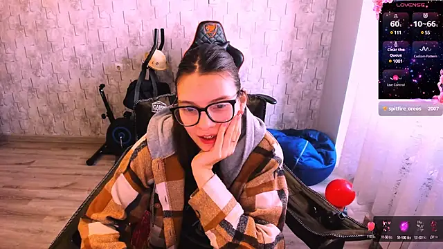 MollyLollipop online show from February 2025 05:35:01 AM