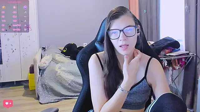 MollyLollipop online show from February 2026 03:11:01 AM