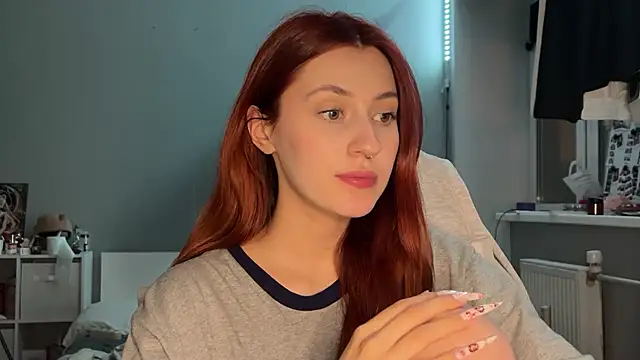 Uniarten online show from September 2025 06:21:01 PM