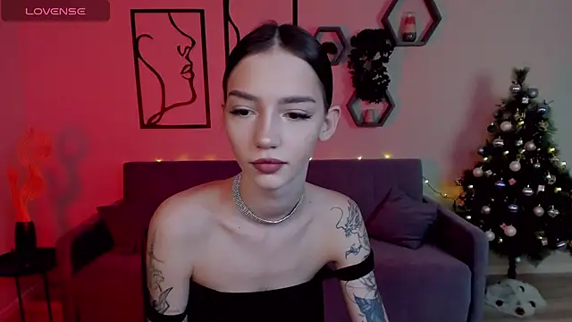 SophieCatty online show from December 2024 01:26:01 AM