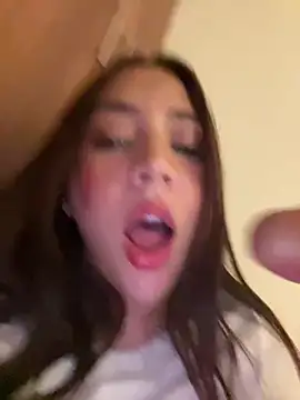 Snapshot of marcimaa chatting on December 2024 02:34:02 AM marcimaa online show from December 2024 02:34:02 AM