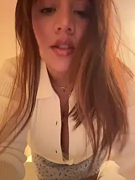 Snapshot of marcimaa chatting on March 2026 11:00:02 PM marcimaa online show from March 2026 11:00:02 PM