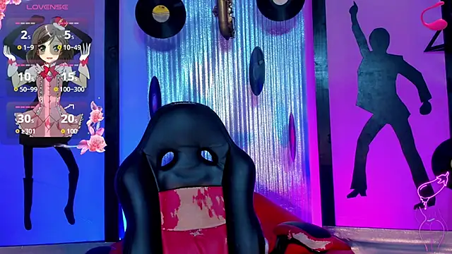 nickyminach  online show from May 2026 07:44:02 PM