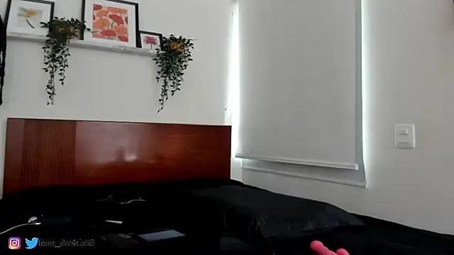 Snapshot of Lissa112 chatting on October 2025 03:35:02 PM Lissa112 online show from October 2025 03:35:02 PM