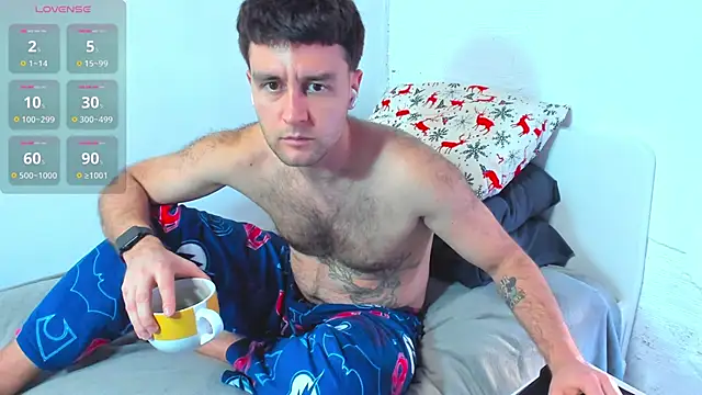 Snapshot of HonestAndrew chatting on January 2025 01:35:01 PM HonestAndrew online show from January 2025 01:35:01 PM