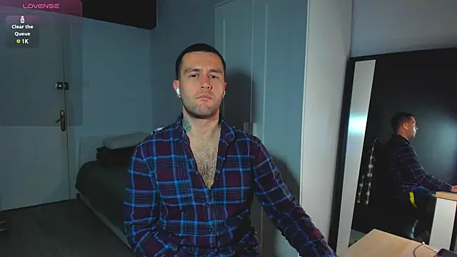 Snapshot of HonestAndrew chatting on January 2025 07:32:01 AM HonestAndrew online show from January 2025 07:32:01 AM