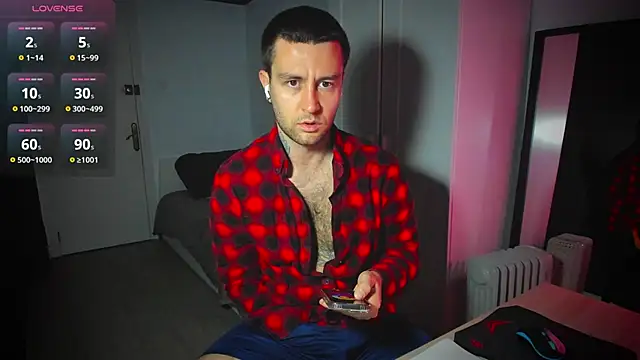 Snapshot of HonestAndrew chatting on February 2025 06:45:01 AM HonestAndrew online show from February 2025 06:45:01 AM