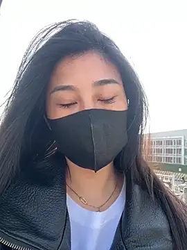 S00 online show from March 2026 01:32:02 AM