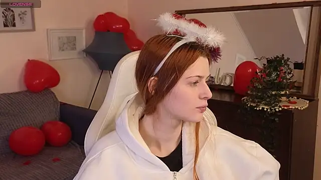 doll lesli online show from February 2025 02:44:02 PM