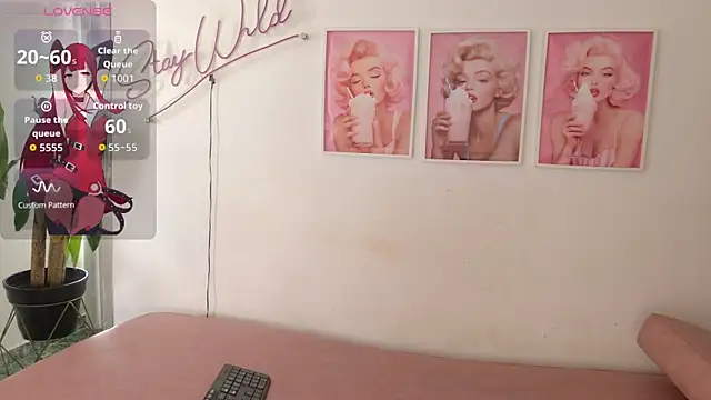 Adele LatinLady online show from July 2026 08:51:01 PM
