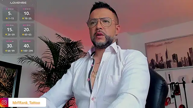 MrFrank tattoo online show from December 2024 12:22:01 PM