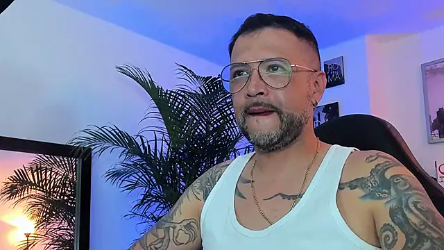 MrFrank tattoo online show from January 2025 12:25:02 AM