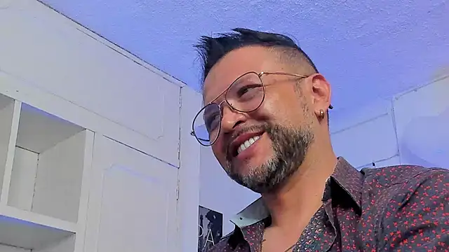 MrFrank tattoo online show from February 2025 07:44:01 PM