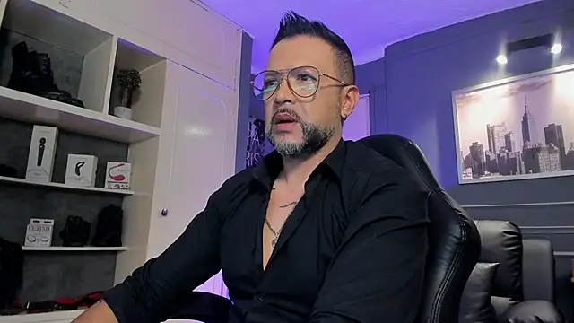 MrFrank tattoo online show from September 2025 11:11:01 AM