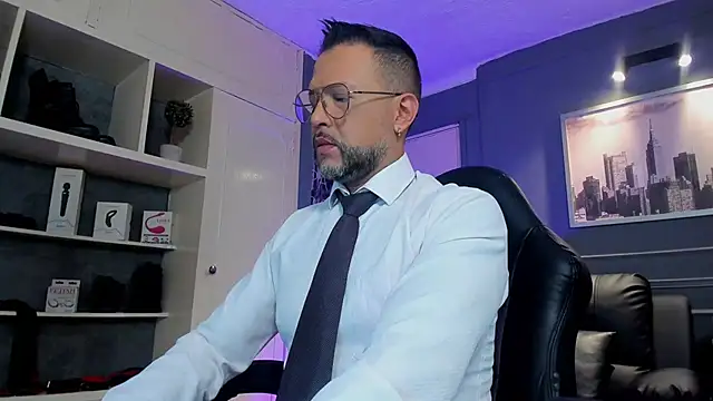 MrFrank tattoo online show from September 2025 12:43:02 PM