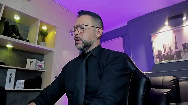 MrFrank tattoo online show from February 2026 10:36:02 AM