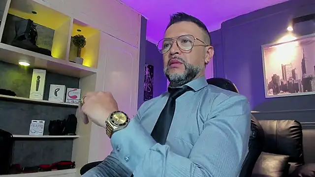 MrFrank tattoo online show from February 2026 10:33:02 AM