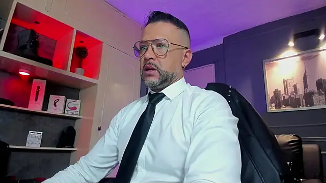 MrFrank tattoo online show from February 2026 11:55:01 AM