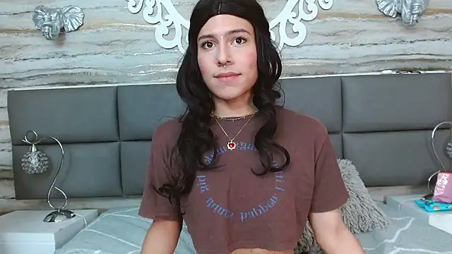 Snapshot of oliver__brown chatting on January 2025 10:50:02 PM oliver brown online show from January 2025 10:50:02 PM